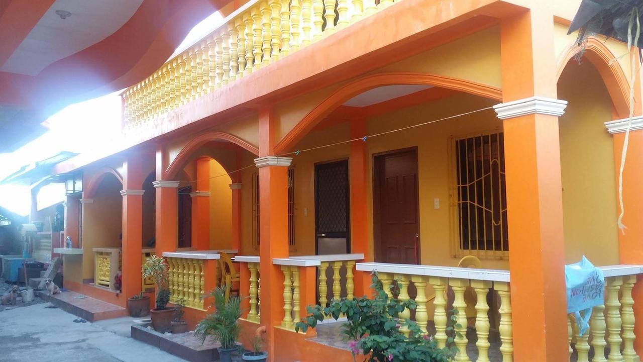 Queen Of Isle Cottages And Restaurant Puerto Galera Ngoại thất bức ảnh