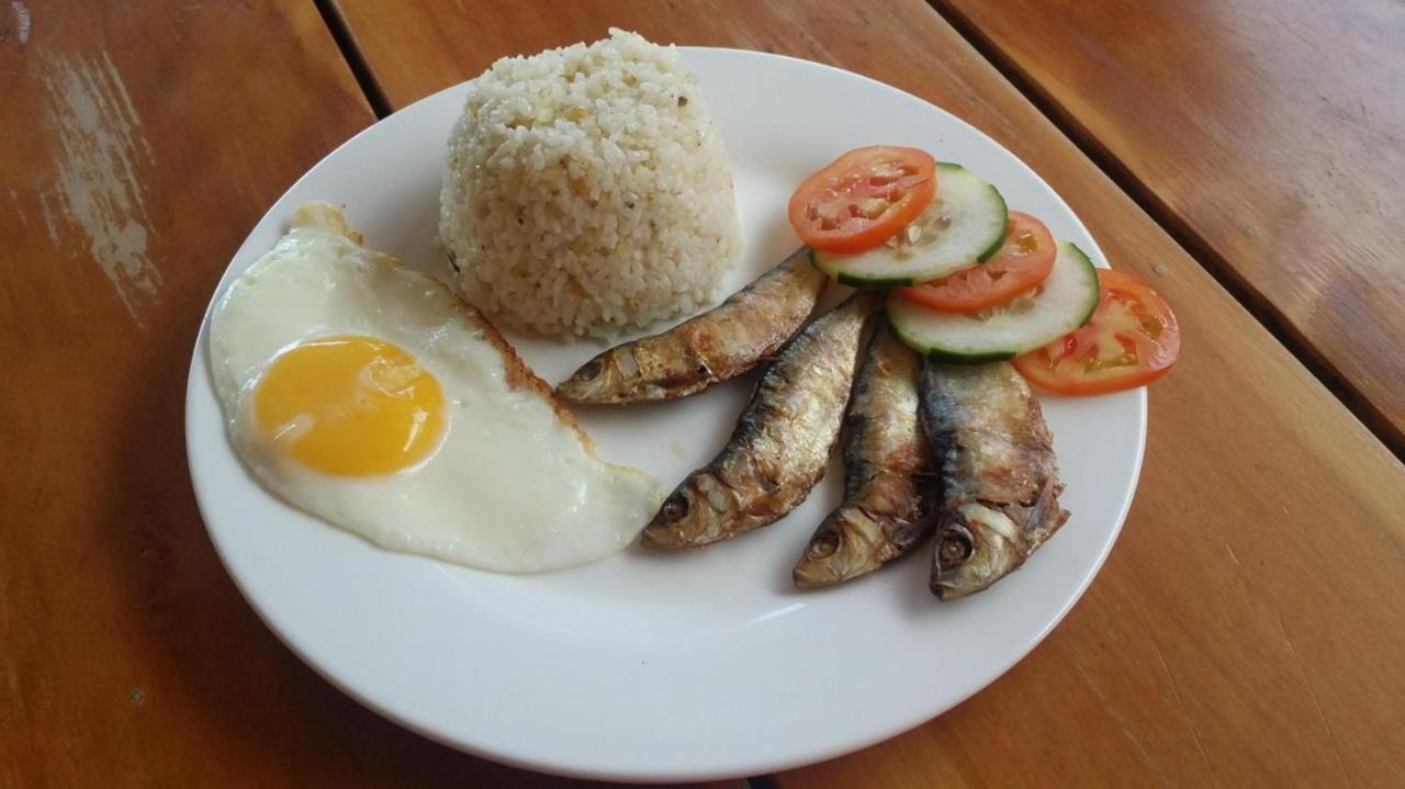 Queen Of Isle Cottages And Restaurant Puerto Galera Phòng bức ảnh